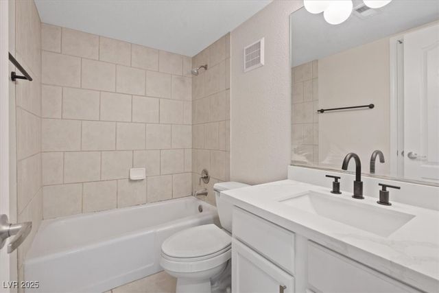 669 Oakmont Avenue 3708, Las Vegas, NV 89109