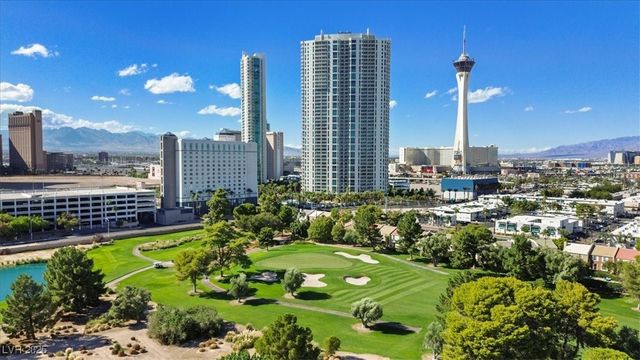 669 Oakmont Avenue 3708, Las Vegas, NV 89109