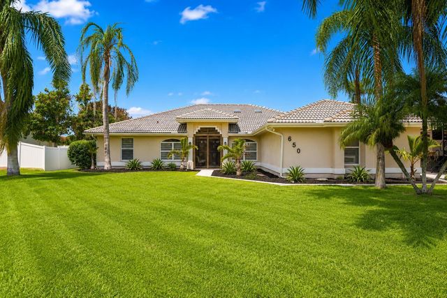 650 SE HIDDEN RIVER Drive, Port St. Lucie, Port St Lucie, FL 34983