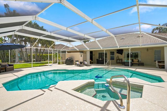 650 SE HIDDEN RIVER Drive, Port St. Lucie, Port St Lucie, FL 34983