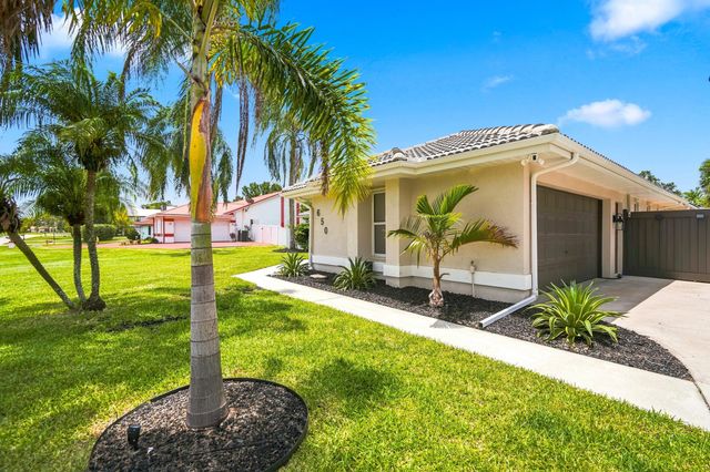 650 SE HIDDEN RIVER Drive, Port St. Lucie, Port St Lucie, FL 34983