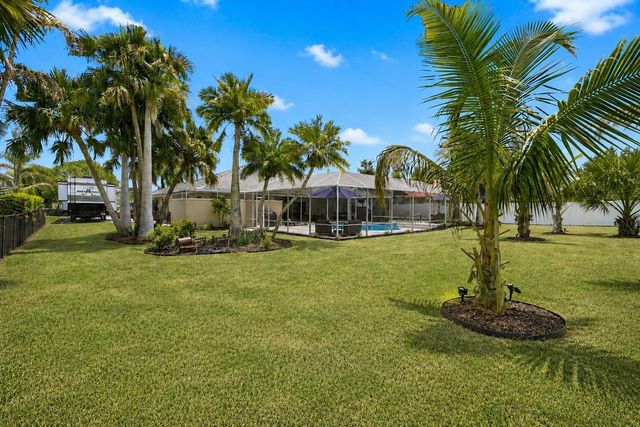 650 SE HIDDEN RIVER Drive, Port St. Lucie, Port St Lucie, FL 34983
