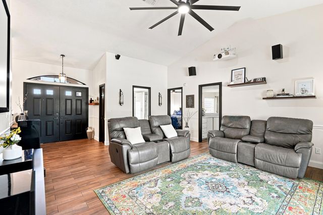 650 SE HIDDEN RIVER Drive, Port St. Lucie, Port St Lucie, FL 34983