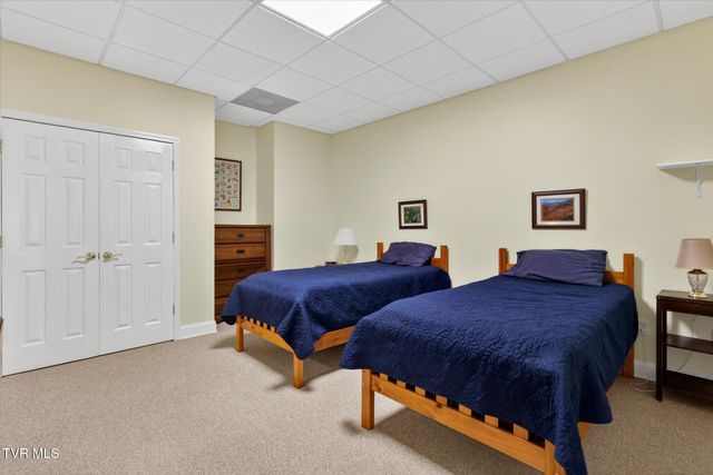 121 Sunnyfield Drive, Blountville, TN 37617