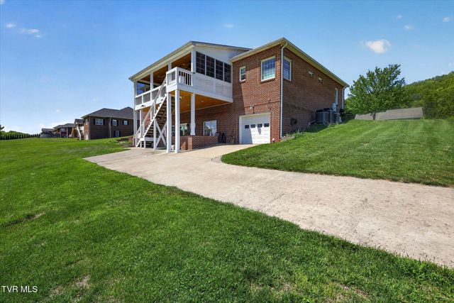 121 Sunnyfield Drive, Blountville, TN 37617