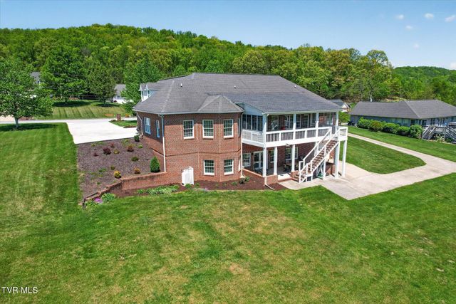 121 Sunnyfield Drive, Blountville, TN 37617