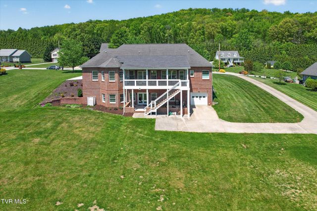 121 Sunnyfield Drive, Blountville, TN 37617