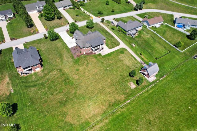 121 Sunnyfield Drive, Blountville, TN 37617