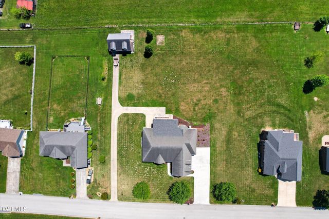 121 Sunnyfield Drive, Blountville, TN 37617