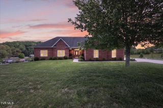 121 Sunnyfield Drive, Blountville, TN 37617