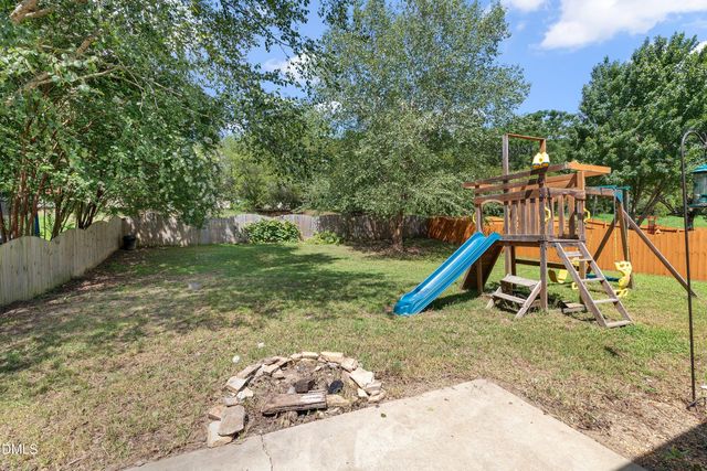 2129 Maizefield Lane, Fuquay Varina, NC 27526