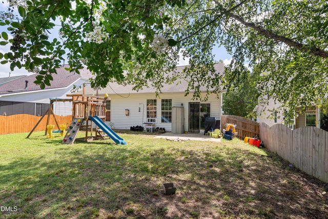 2129 Maizefield Lane, Fuquay Varina, NC 27526