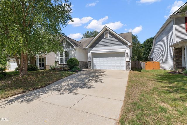 2129 Maizefield Lane, Fuquay Varina, NC 27526