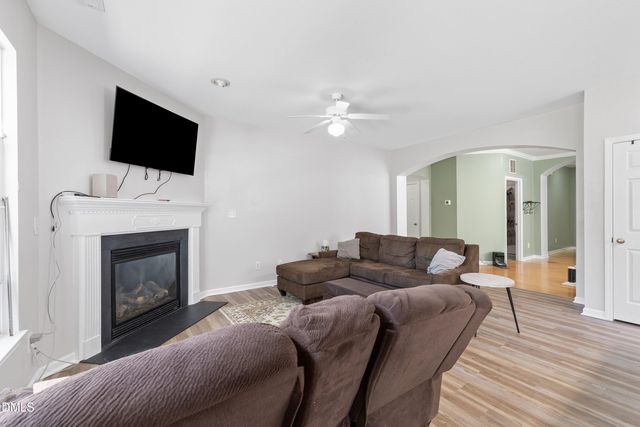 2129 Maizefield Lane, Fuquay Varina, NC 27526