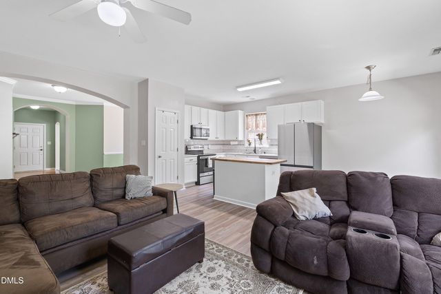 2129 Maizefield Lane, Fuquay Varina, NC 27526