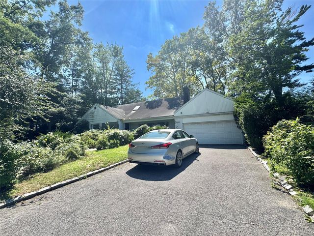 60 Gristmill Lane, Great Neck, NY 11023