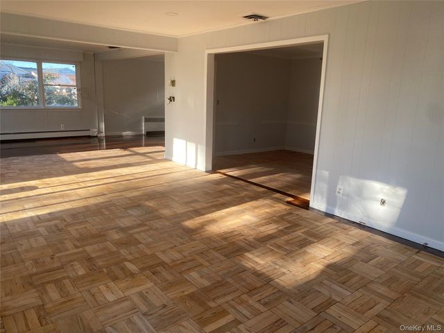 60 Gristmill Lane, Great Neck, NY 11023