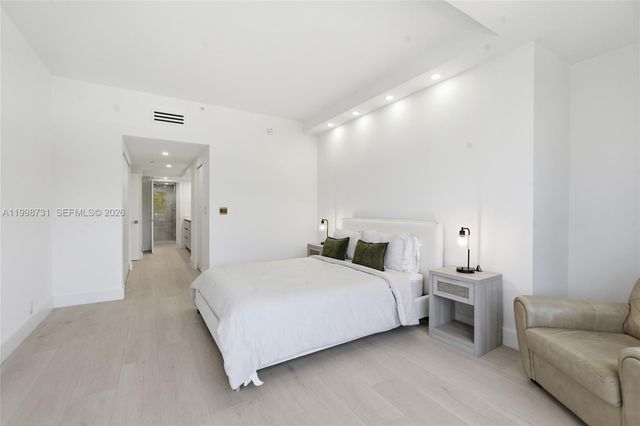 251 Crandon Blvd 202, Key Biscayne, FL 33149