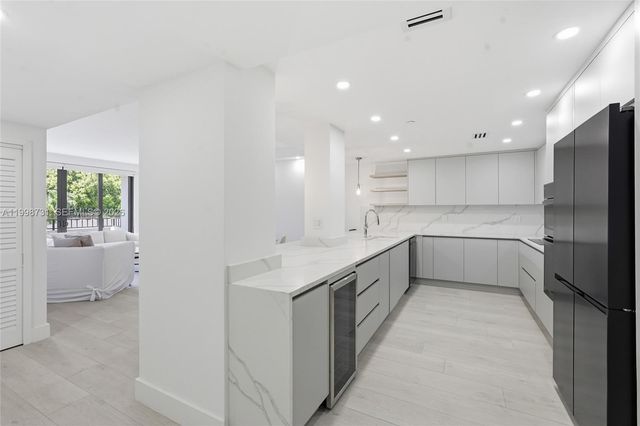 251 Crandon Blvd 202, Key Biscayne, FL 33149