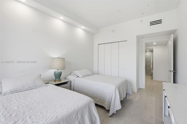 251 Crandon Blvd 202, Key Biscayne, FL 33149