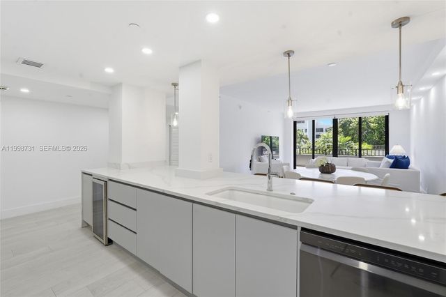 251 Crandon Blvd 202, Key Biscayne, FL 33149