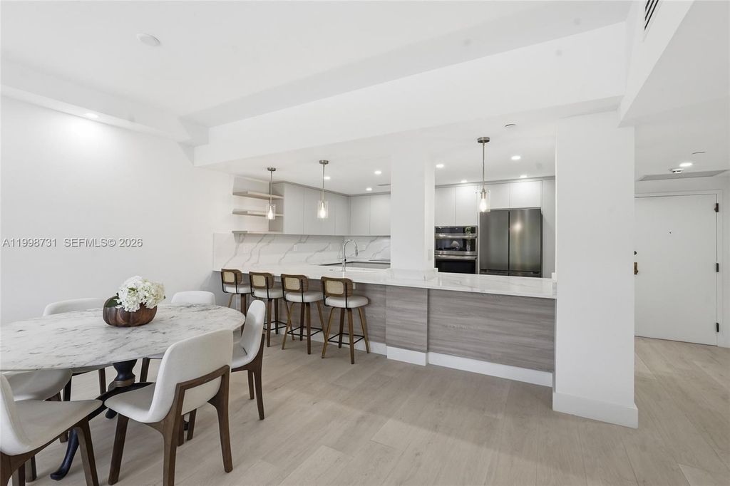 251 Crandon Blvd 202, Key Biscayne, FL 33149