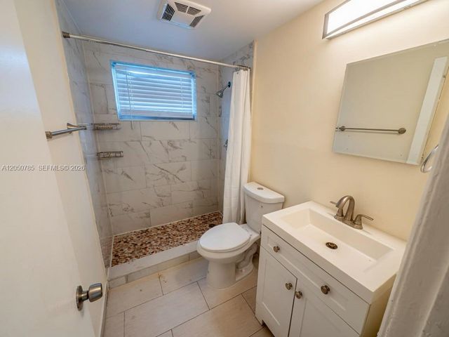 2633 NW 9th Ave 1-2, Wilton Manors, FL 33311
