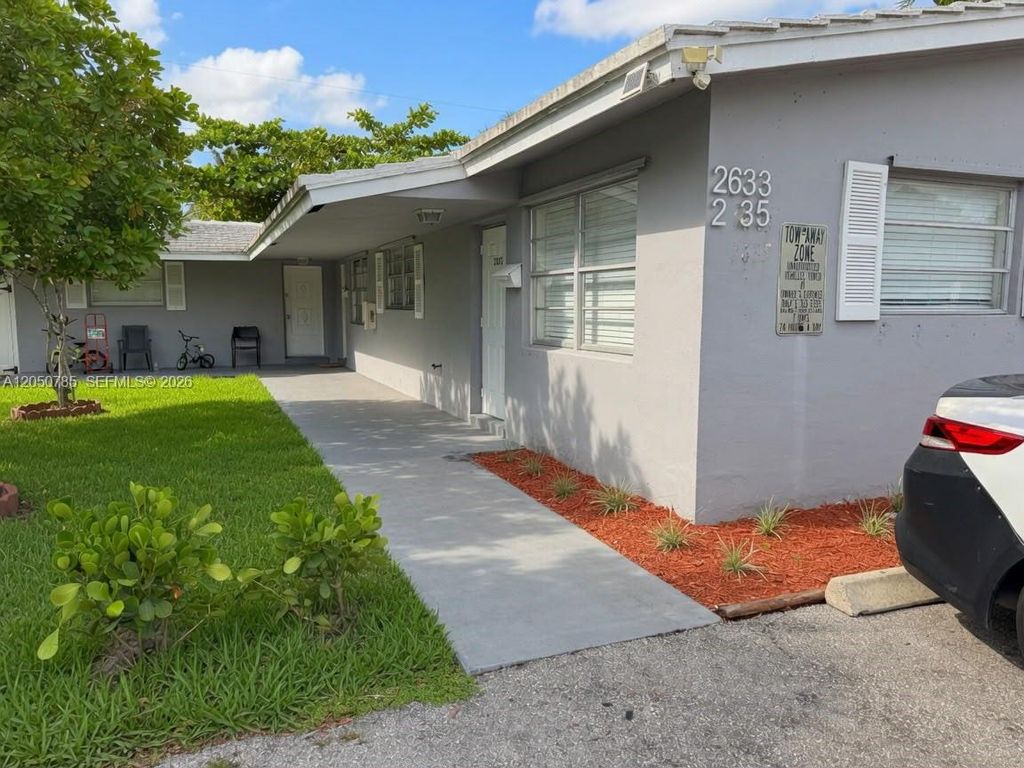 2633 NW 9th Ave 1-2, Wilton Manors, FL 33311