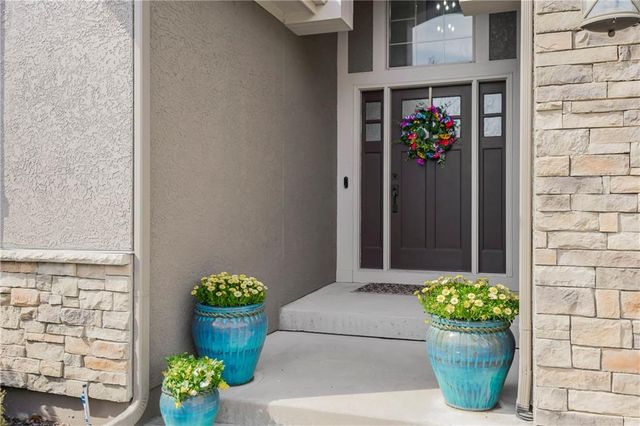 6110 NW 103rd Street, Kansas City, MO 64154