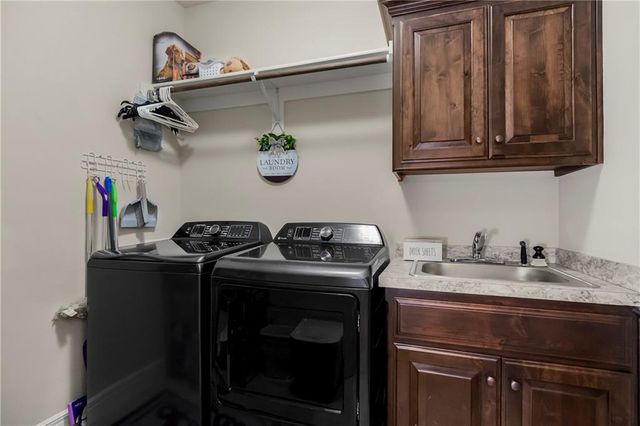 6110 NW 103rd Street, Kansas City, MO 64154