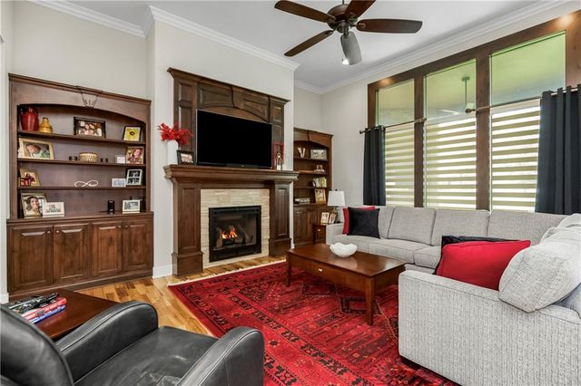 6110 NW 103rd Street, Kansas City, MO 64154