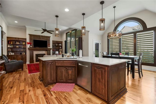 6110 NW 103rd Street, Kansas City, MO 64154