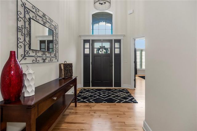 6110 NW 103rd Street, Kansas City, MO 64154