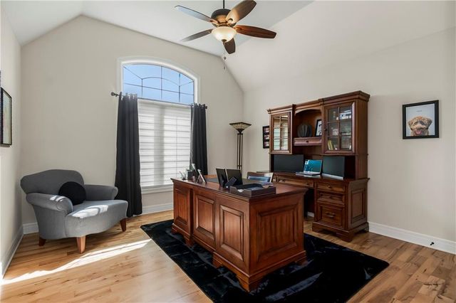 6110 NW 103rd Street, Kansas City, MO 64154