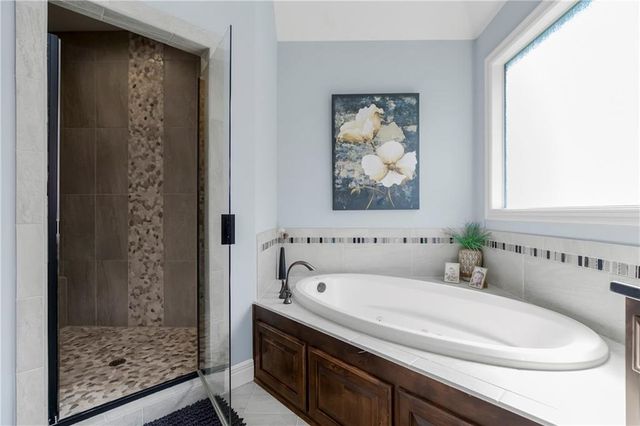 6110 NW 103rd Street, Kansas City, MO 64154