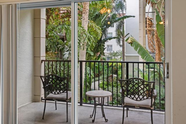 2202 Tuscany Way, Boynton Beach, FL 33435