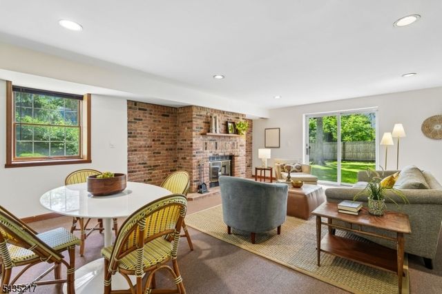 658 Ridgewood Rd 1, Maplewood Twp., NJ 07040