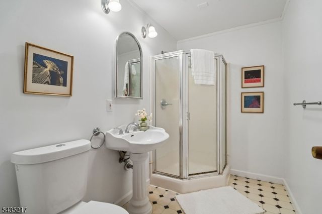 658 Ridgewood Rd 1, Maplewood Twp., NJ 07040