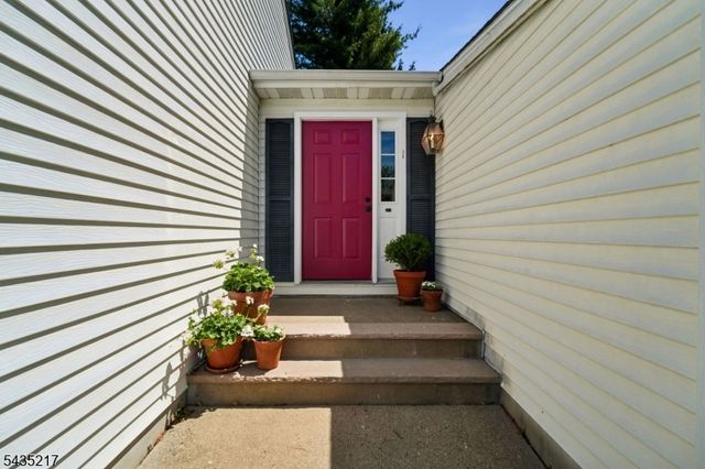 658 Ridgewood Rd 1, Maplewood Twp., NJ 07040