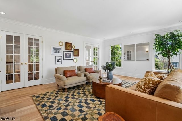 658 Ridgewood Rd 1, Maplewood Twp., NJ 07040