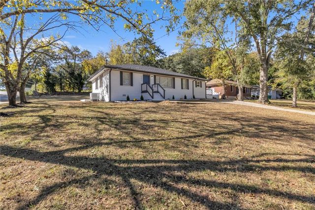 2693 Larkspur SE Drive, Atlanta, GA 30316