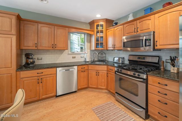 1130 S Country Club Drive, Niskayuna, NY 12309
