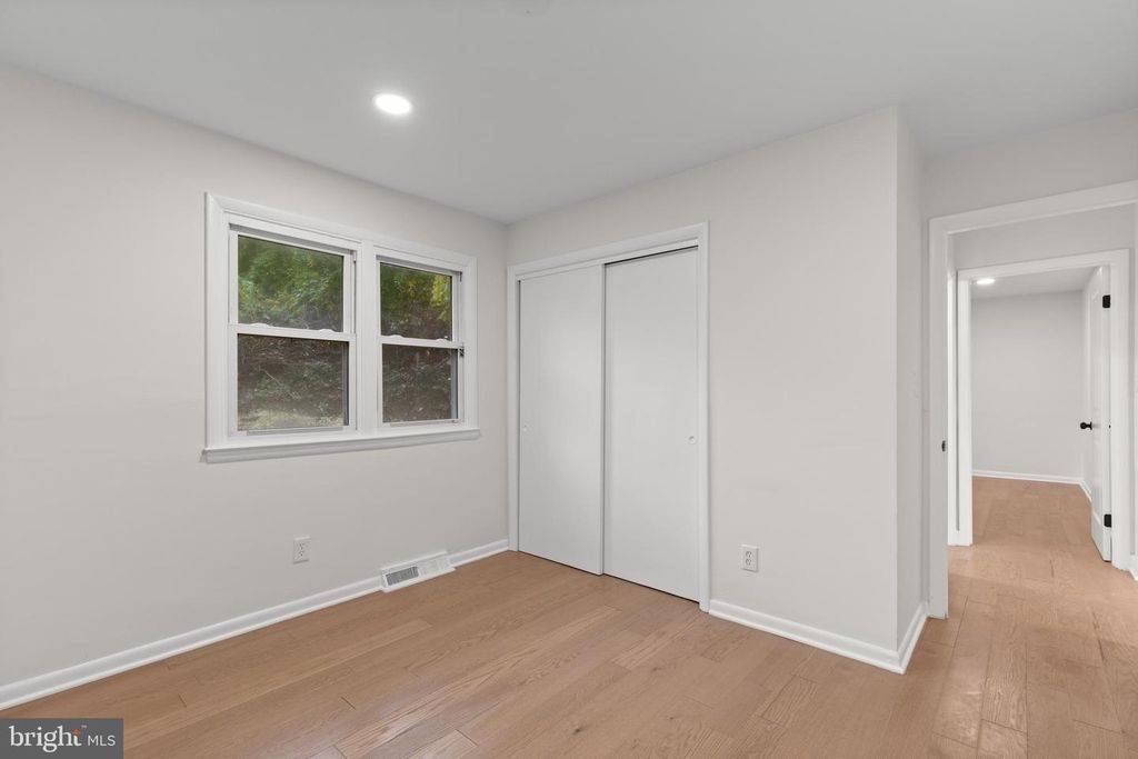 Image 15 of property listing at 5434 DOGWOOD, Gwynn Oak, MD 21207