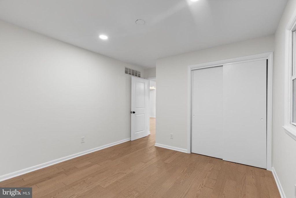 Image 19 of property listing at 5434 DOGWOOD, Gwynn Oak, MD 21207