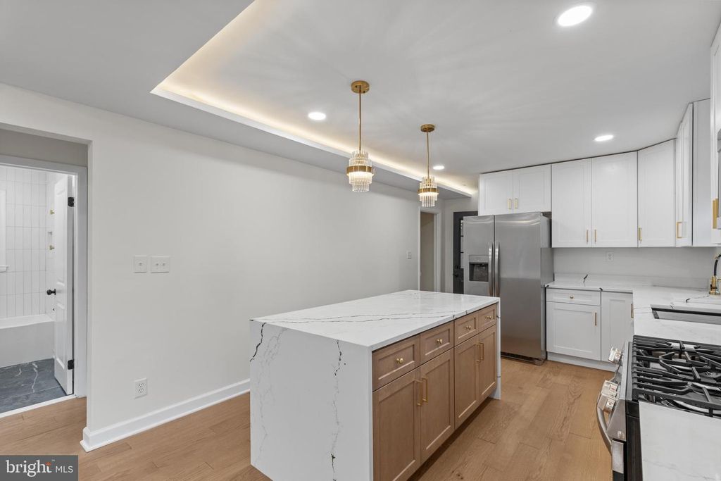 Image 7 of property listing at 5434 DOGWOOD, Gwynn Oak, MD 21207
