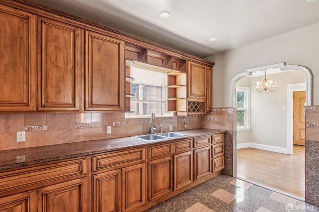 77 Benton Avenue, San Francisco, CA 94112
