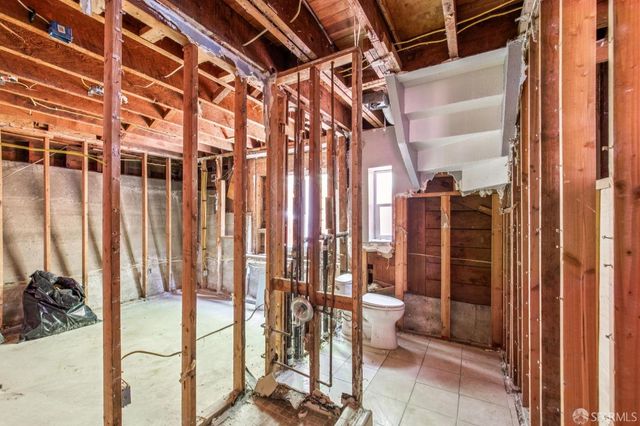 77 Benton Avenue, San Francisco, CA 94112