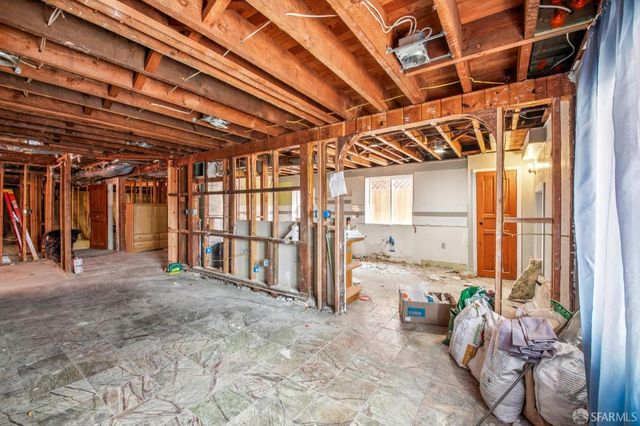 77 Benton Avenue, San Francisco, CA 94112