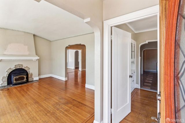 77 Benton Avenue, San Francisco, CA 94112
