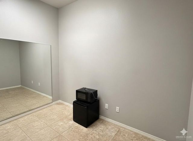 4810 N Raul Longoria Road 6, San Juan, TX 78596